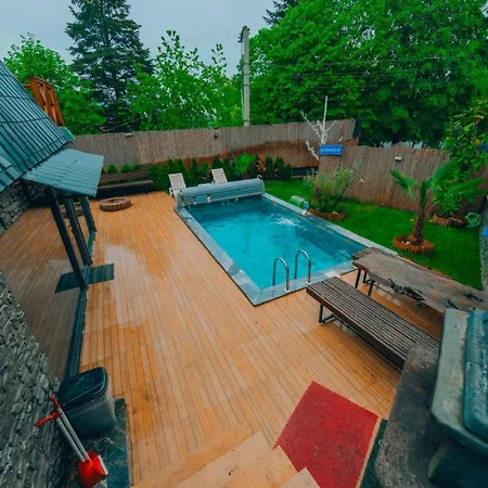 Sakarya Memnuniye De 3 Oda1 Salon Oezel Havuzlu-jakuzili-soemineli-korunakli 8 Kisilik Сasa de vacaciones *
