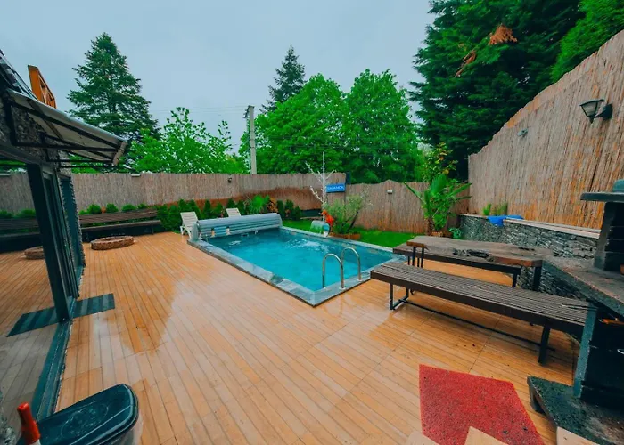 Sakarya Memnuniye De 3 Oda1 Salon Oezel Havuzlu-jakuzili-soemineli-korunakli 8 Kisilik بيت للعطل