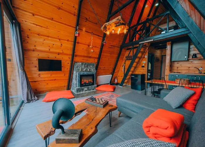 Sakarya Memnuniye De 3 Oda1 Salon Oezel Havuzlu-jakuzili-soemineli-korunakli 8 Kisilik سبانجا