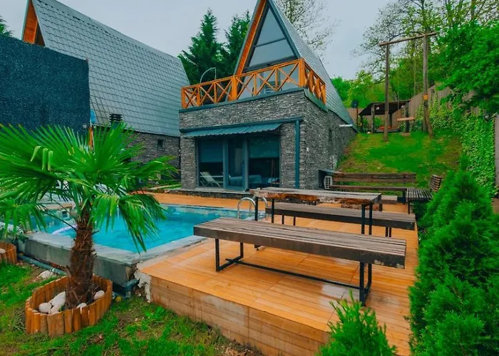 Sakarya Memnuniye De 3 Oda1 Salon Oezel Havuzlu-jakuzili-soemineli-korunakli 8 Kisilik بيت للعطل